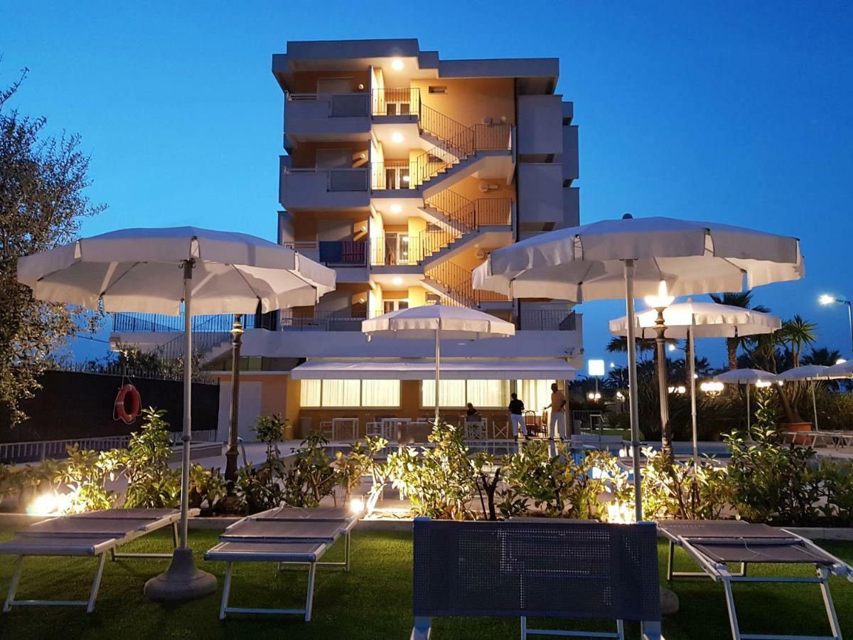 Hotel Belvedere Martinsicuro Ngoại thất bức ảnh